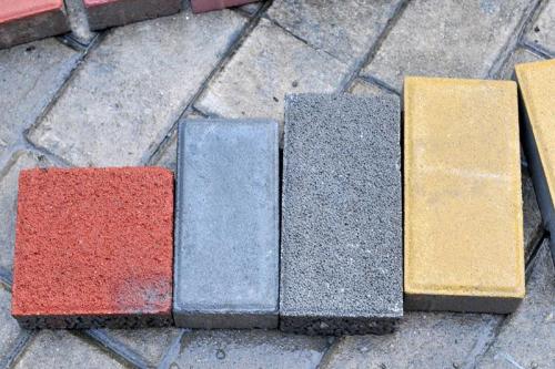 六盘水人行道彩砖的铺设方法有哪些？